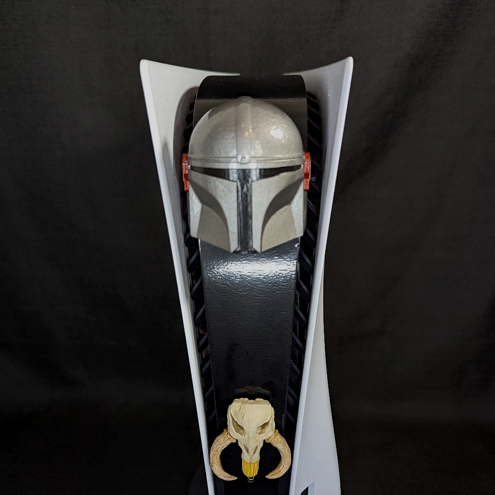 The Mandalorian Helmet and Skull Playstation 5 Accessory PS5 Decal